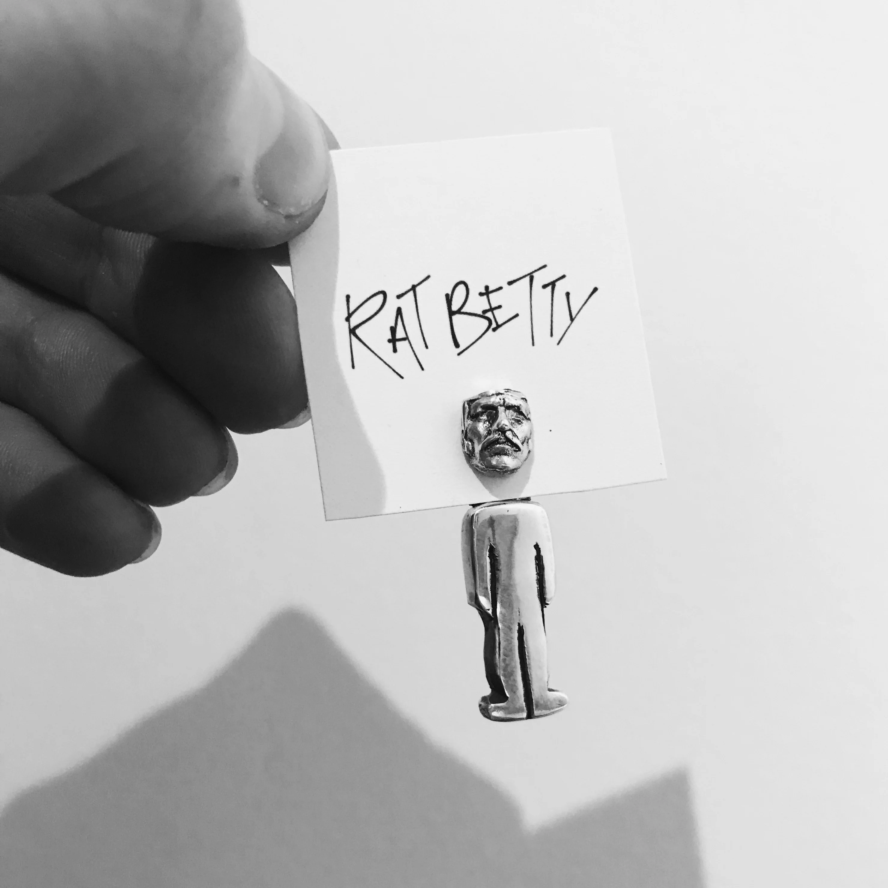 Thumb 4